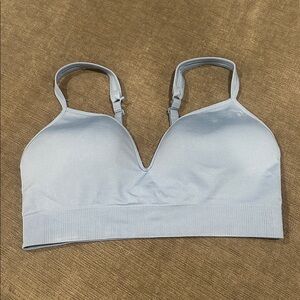 Like New Athleta Seamless Embrace Sports Bra size large